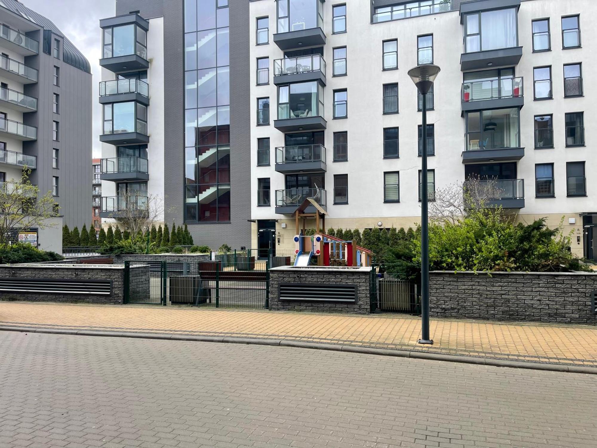 Island Modern Box Apartment Gdańsk Exterior foto